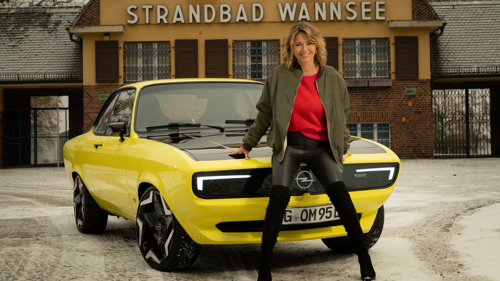 Manta Manta 2 kommt Opel Manta GSe ElektroMOD trifft Tina Ruland AUTO BILD Manta Manta 2 kommt Opel Manta GSe ElektroMOD trifft Tina Ruland AUTO BILD