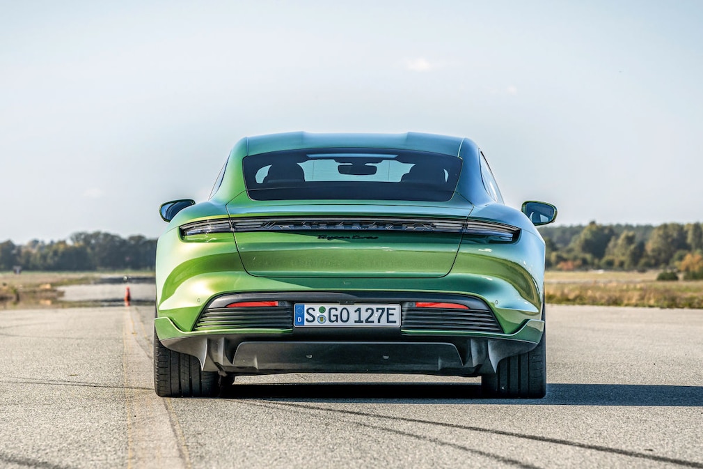 Porsche Taycan Turbo