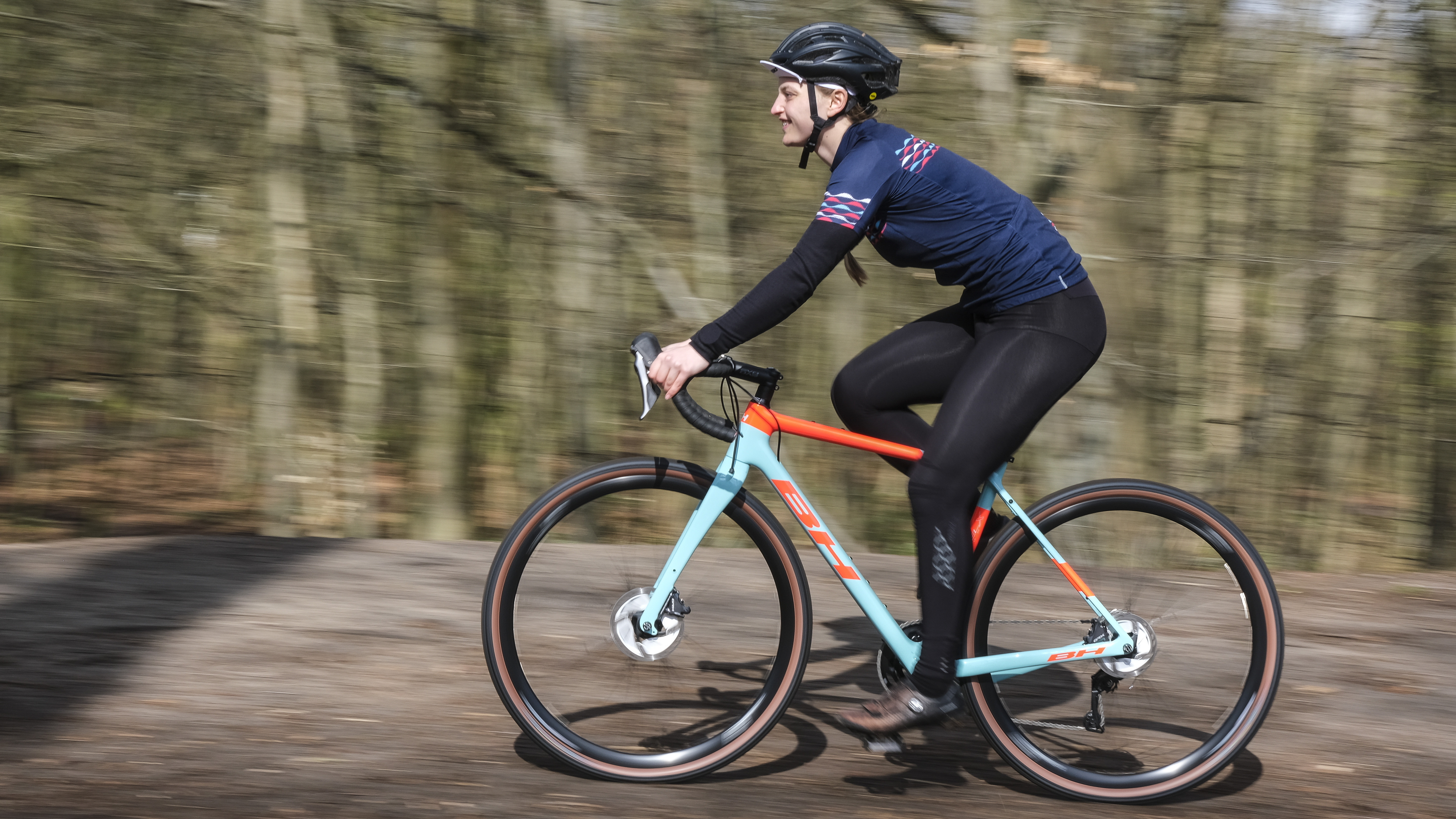 Spanisches Race Gravelbike im Test BH GravelX Evo 3.5 BIKE BILD
