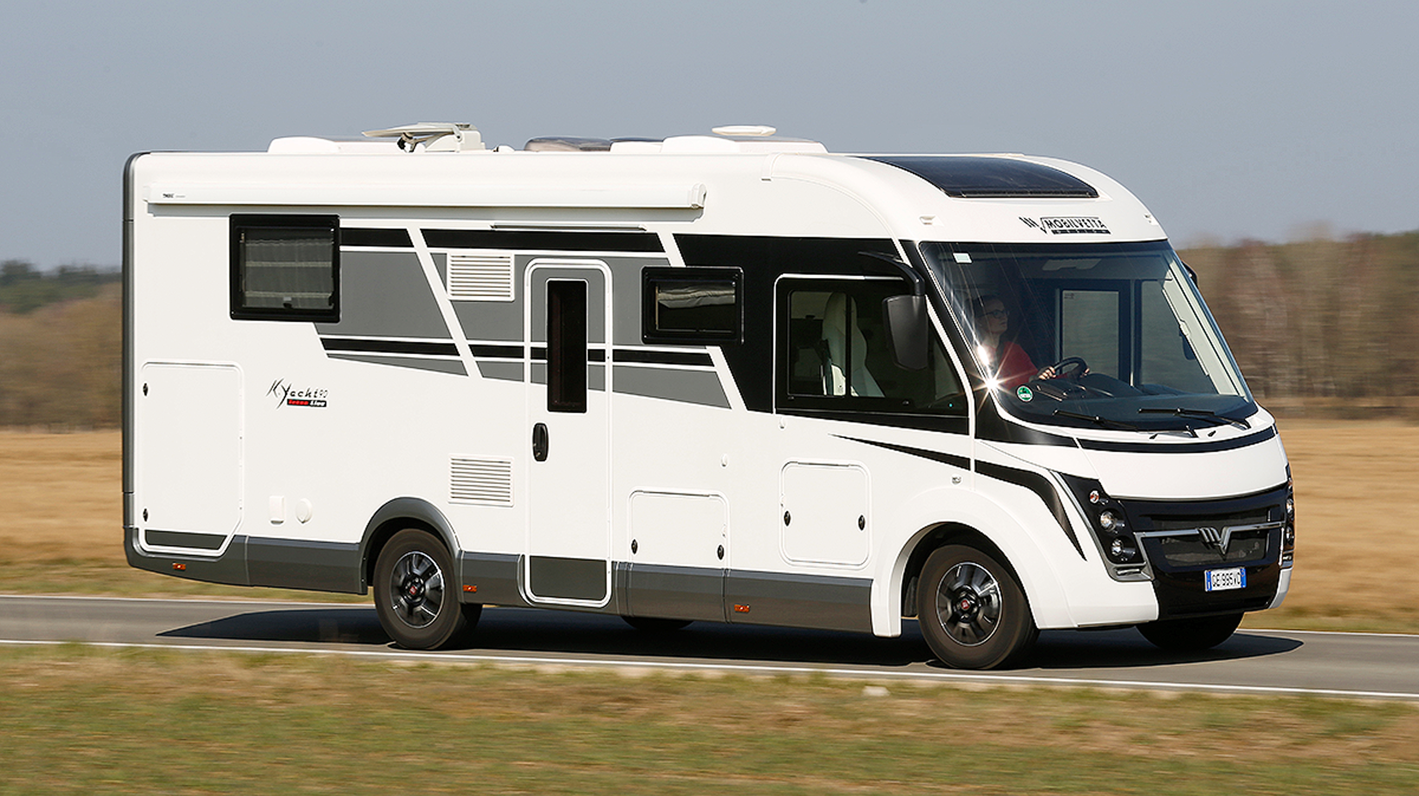 Mobilvetta K Yacht Tekno Line Wohnmobil Test AUTO BILD Mobilvetta K Yacht Tekno Line Wohnmobil Test AUTO BILD