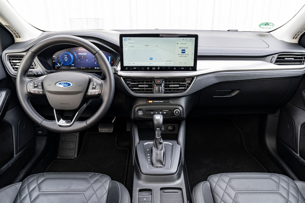 Ford Focus Turnier 1.0 EcoBoost Hybrid