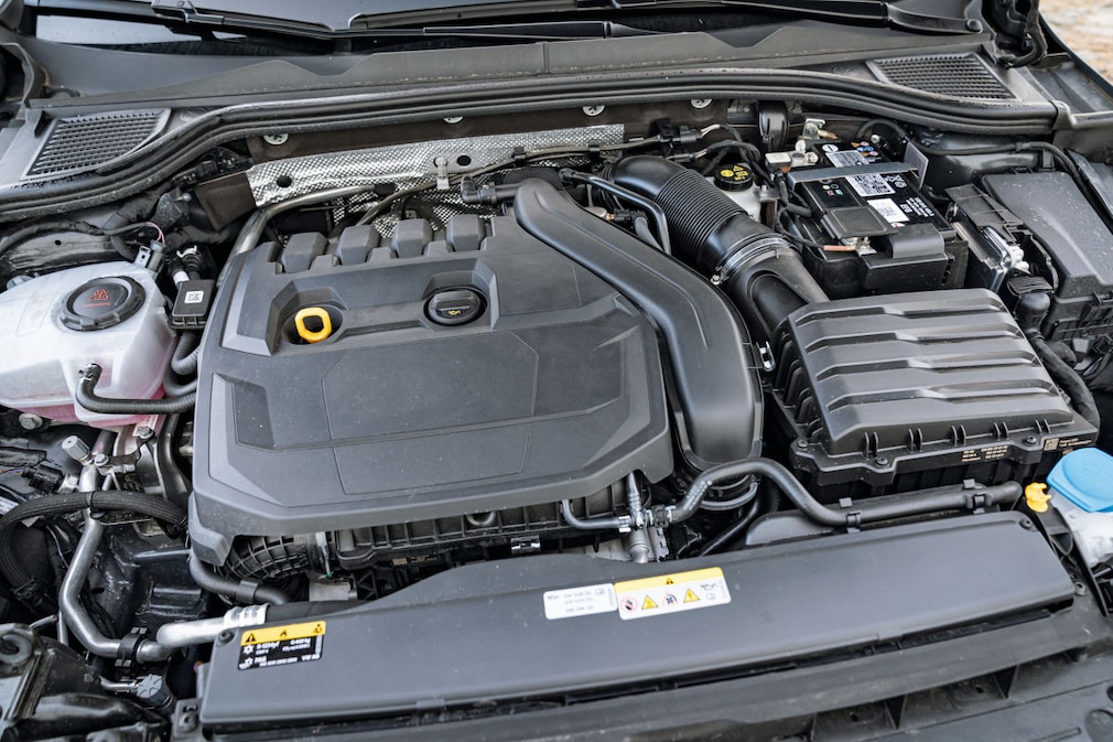 VW Golf Variant 1.5 eTSI DSG