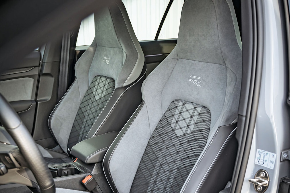 VW Golf Variant 1.5 eTSI DSG