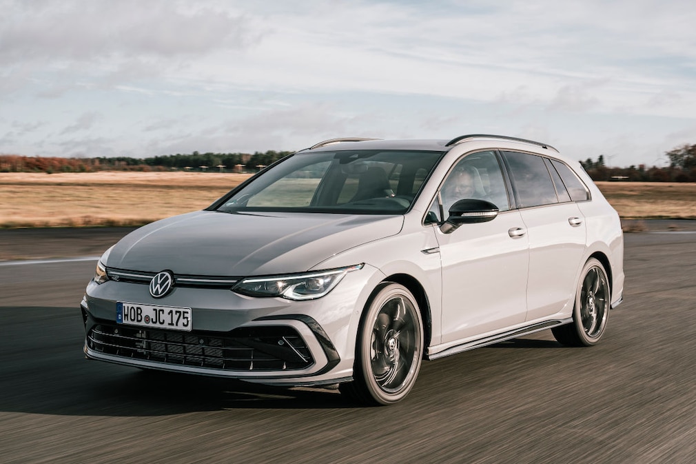 Ford Focus Turnier vs. VW Golf Variant: kompakte Kombis im Test - AUTO BILD