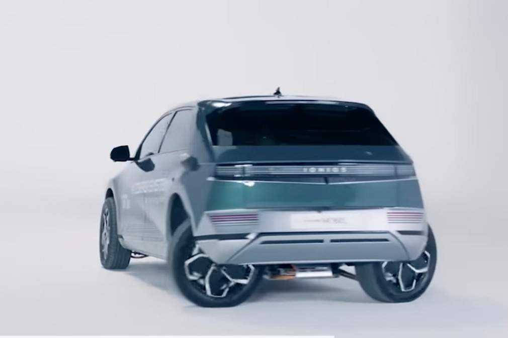 Hyundai Ioniq 5: Facelift unter dicker Tarnung erwischt