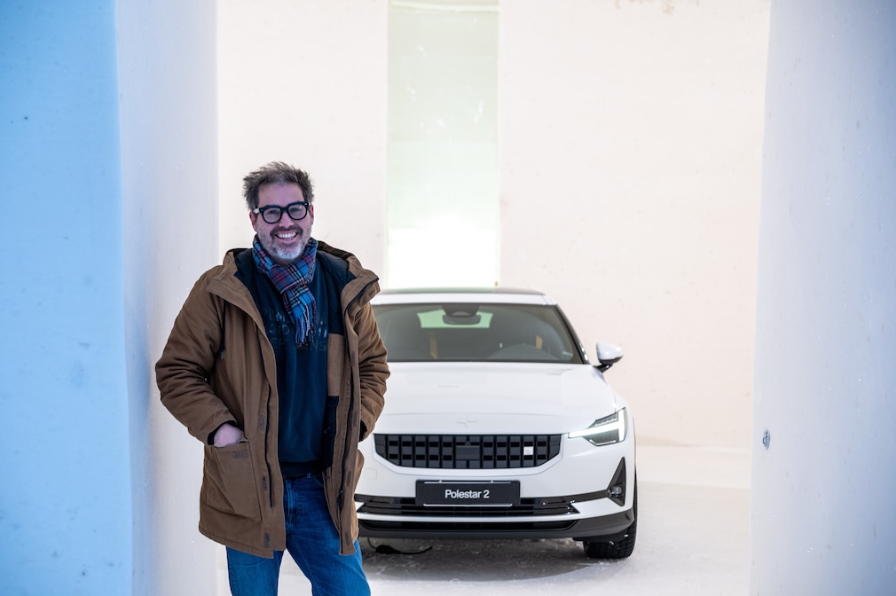 Polestar-Showroom aus Schnee in Rovaniemi
