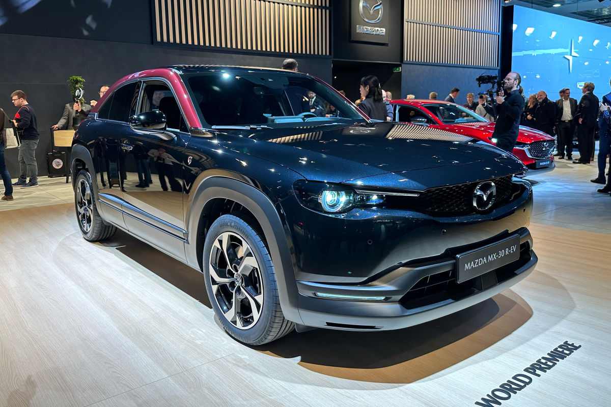 https://i.auto-bild.de/ir_img/3/1/9/3/4/3/1/21_Mazda_MX30_R-EV-a04e261969cfa06c.jpg