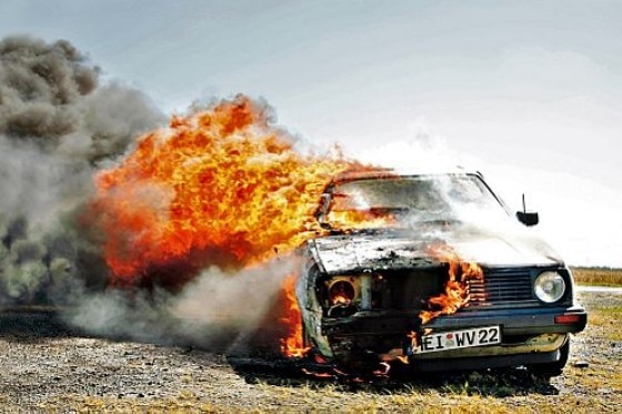 Ratgeber "Feuer im Auto"