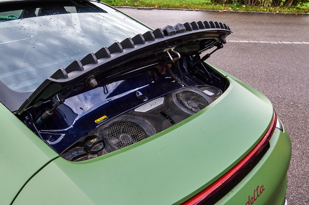 Porsche 911 Carrera 4 delta 4x4 Vintage