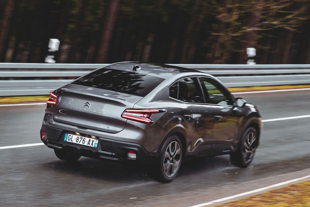 Citroën ë-C4 X