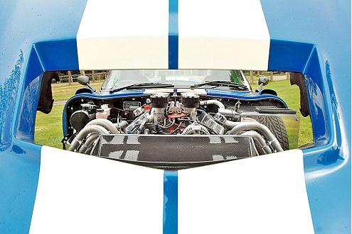500 PS und ein 6,6-Liter-V8 lassen Knöchel weiß werden.