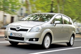 Test Toyota Corolla Verso 2.2 D-4D