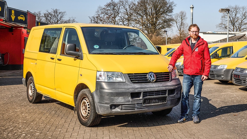 Gebrauchte Postautos als Camper-Basis: VW Caddy und T5 im Check - AUTO BILD