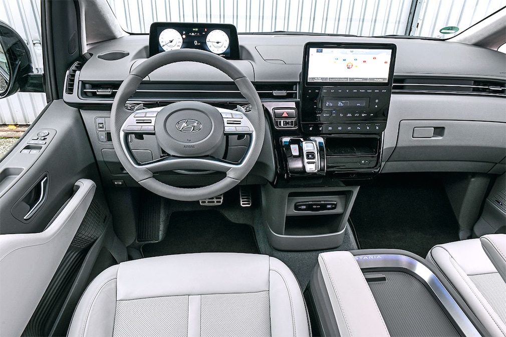 Hyundai Staria 2.2 CRDi