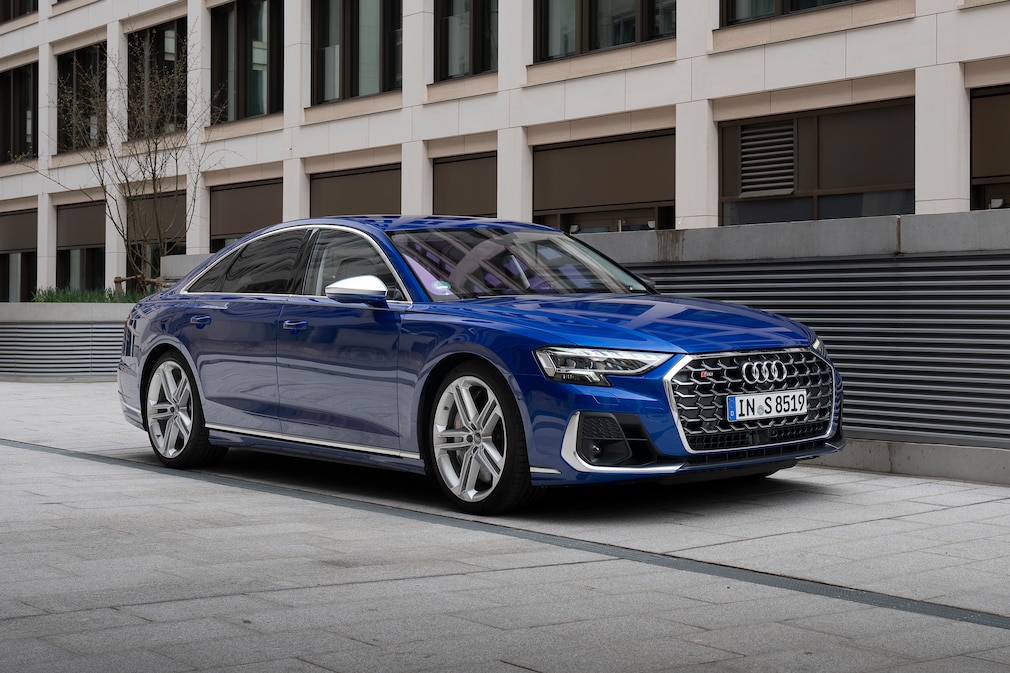 Audi S8