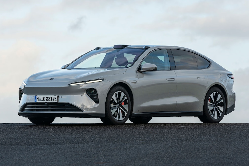 Nio ET7