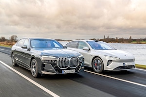 BMW i7 xDrive60 Nio ET7 (100 kWh)