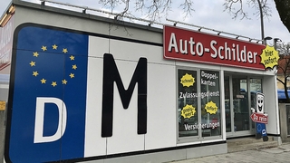 Geschäft für Autoschilder in München