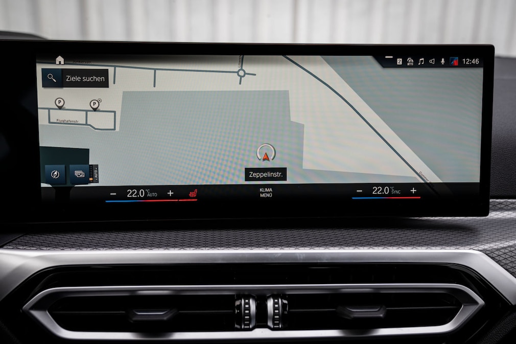 BMW 330i xDrive Touring