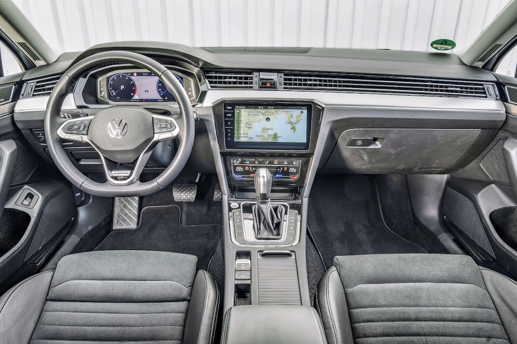 VW Passat Variant 2.0 TSI 4Motion