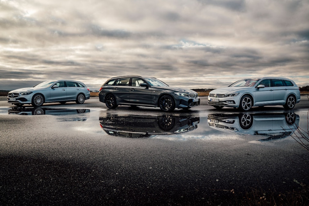 BMW 330i xDrive Touring Mercedes C 300 4Matic T-Modell VW Passat Variant 2.0 TSI 4Motion