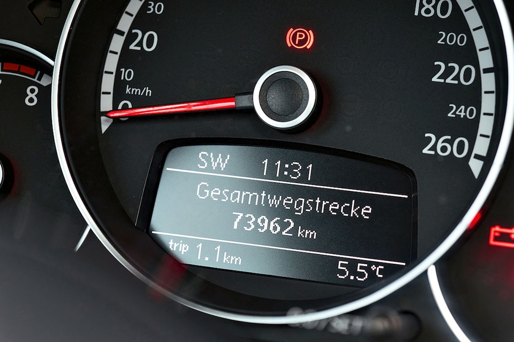 VW Beetle 2.0 TSI Sport