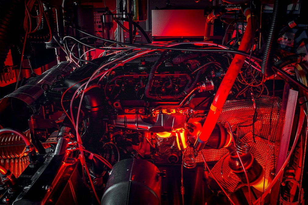Bentley Batur 750PS Engine