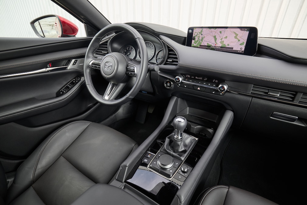Mazda3-Cockpit