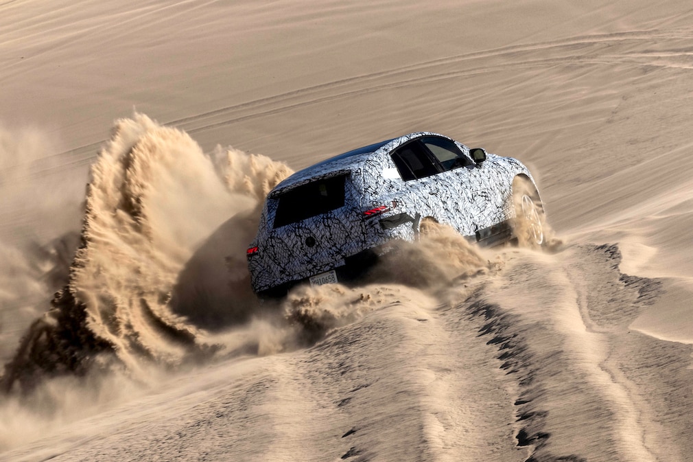 Mercedes EQS-SUV