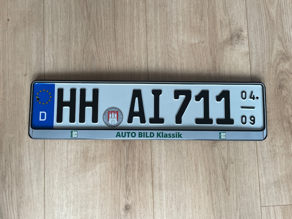 Kennzeichenhalter von AUTO BILD KLASSIK