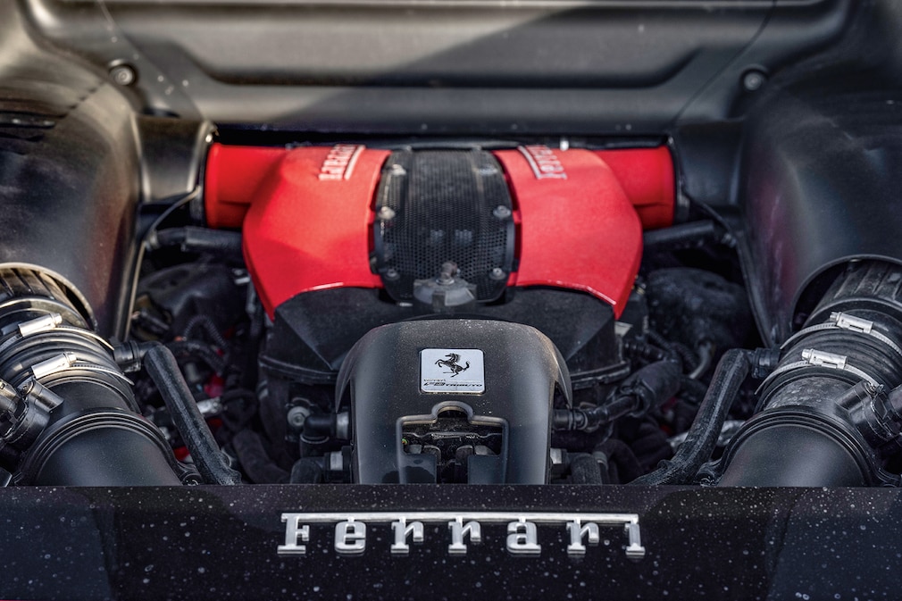 Ferrari F8 Triturbo