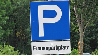 Frauenparkplatz