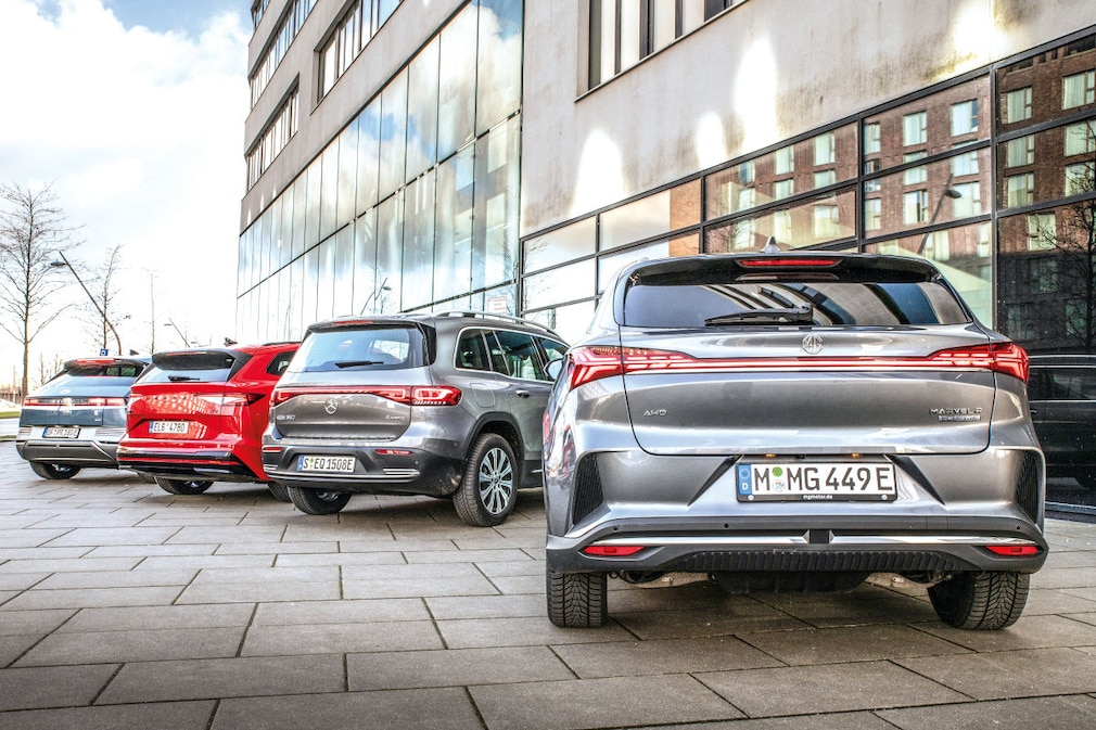 Hyundai Ioniq 5 77,4 kWh AWD Mercedes EQB 350 4Matic MG Marvel R Performance Skoda Enyaq RS iV