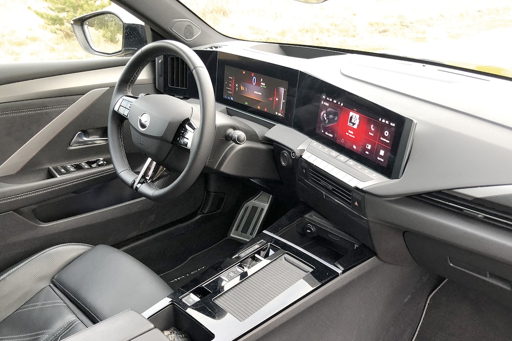 Opel Astra Hybrid