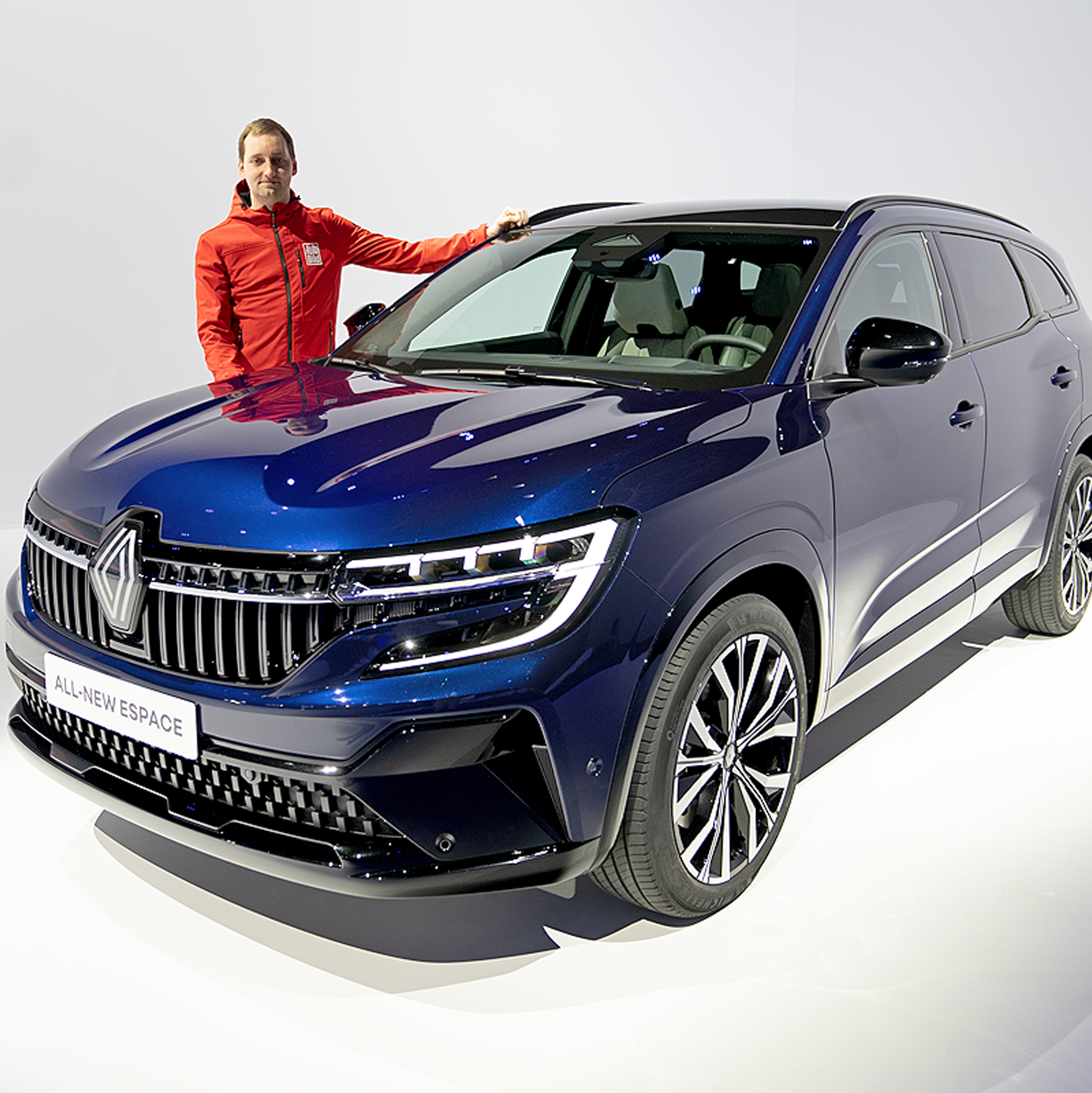 Renault Espace (2023): Familienvan-Klassiker wird zum SUV - AUTO BILD