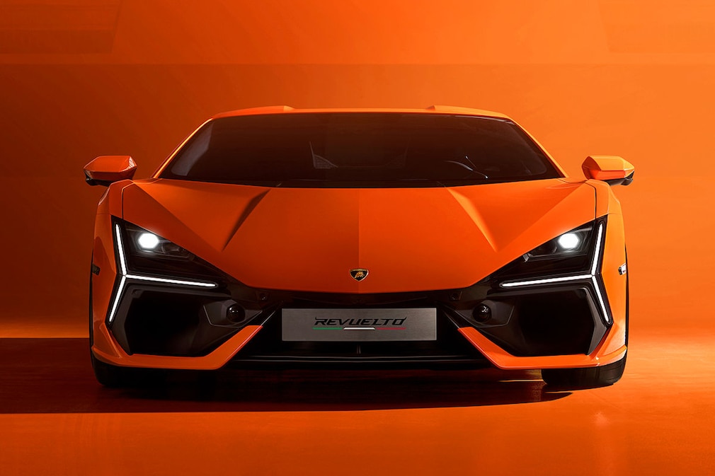 Lamborghini Revuelto