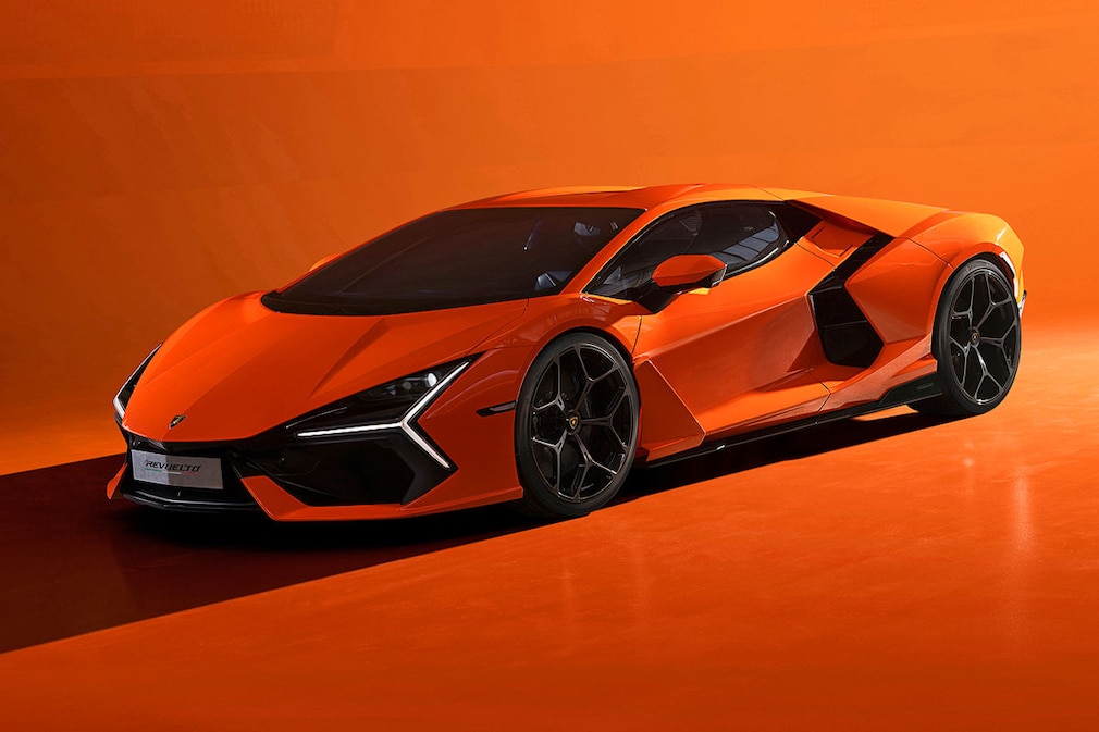 Lamborghini Revuelto