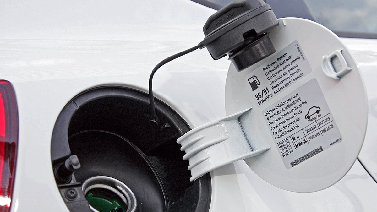 Tankdeckel-Trick: Mit diesem Kniff nervt er nicht mehr - AUTO BILD