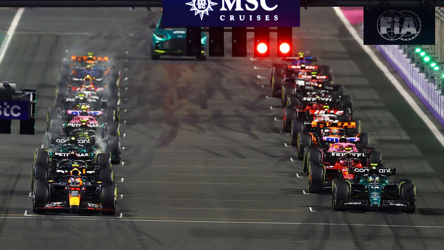 Formel 1: Alonso und Co. bekommen 20 Zentimeter mehr - AUTO BILD