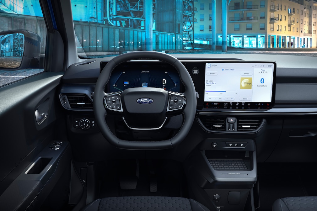 Ford E-Transit Courier