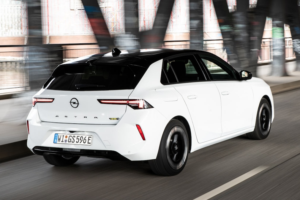 Opel Astra GSe