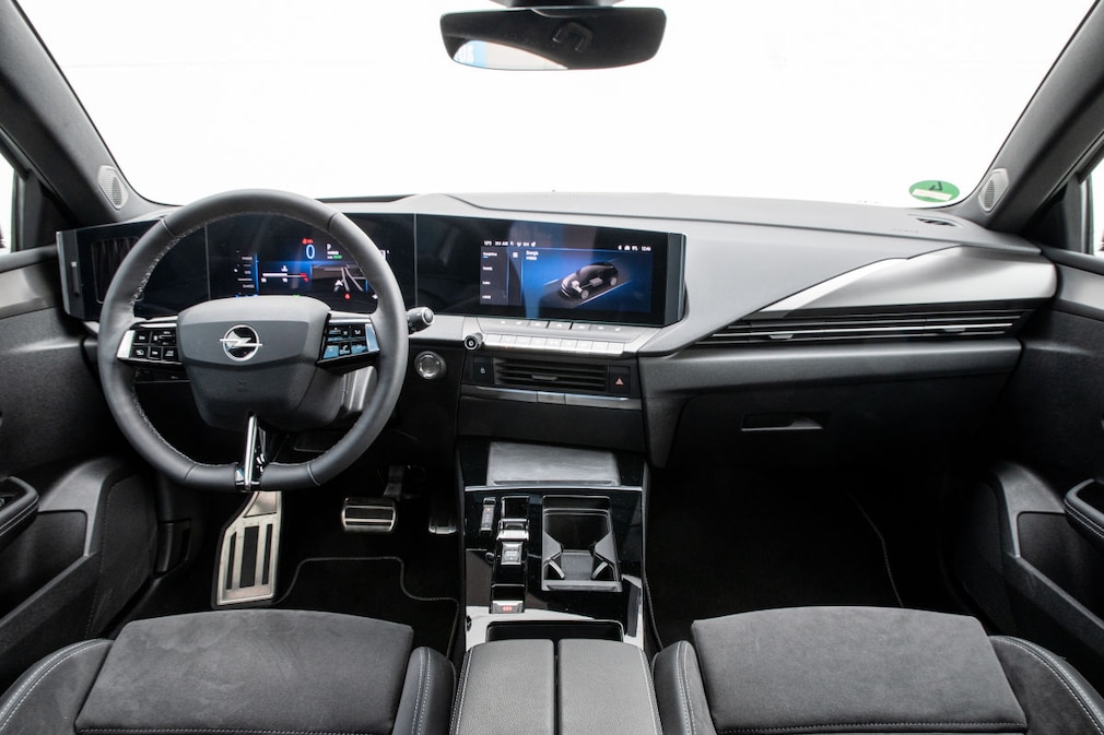Opel Astra GSe