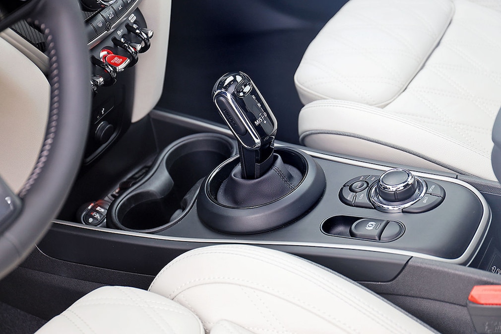 Mini Countryman vs. Suzuki S-Cross: kompakte Allrad-SUV im Test - AUTO BILD