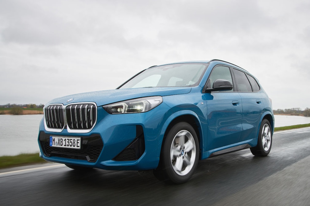 BMW iX1 xDrive30