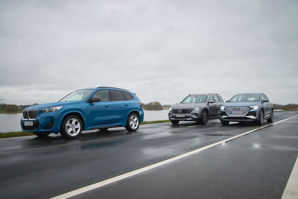 Audi Q4 50 e-tron quattro BMW iX1 xDrive30 Mercedes EQB 350 4Matic