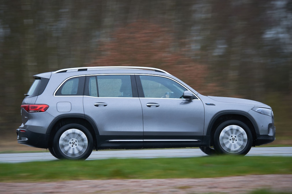 VT BMW iX1 Audi Q4 e_tron Mercedes EQA