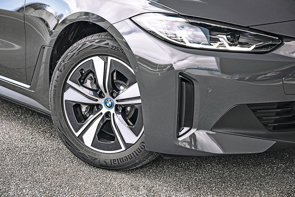BMW i4 eDrive40