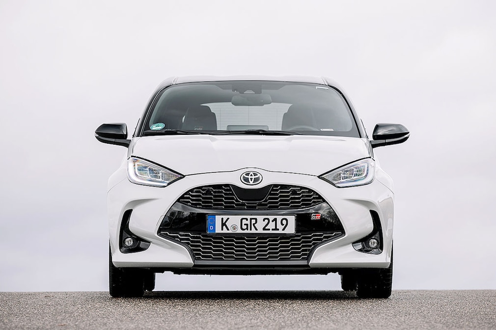 Toyota Yaris Hybrid