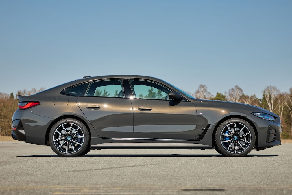 BMW i4 eDrive35
