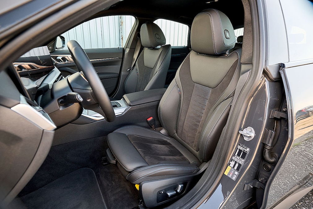 BMW i4 eDrive35